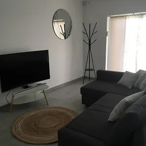  Appartement Lumineux Et Confortable Dans Un Mas Provencal
